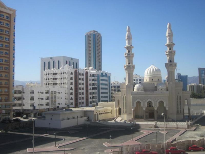 Royal Hotel Apartment Kalba Exteriör bild