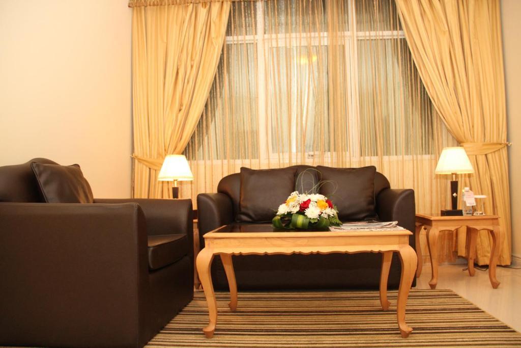 Royal Hotel Apartment Kalba Exteriör bild