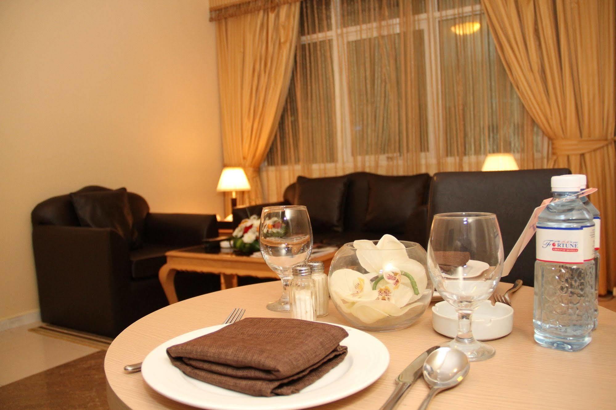 Royal Hotel Apartment Kalba Exteriör bild