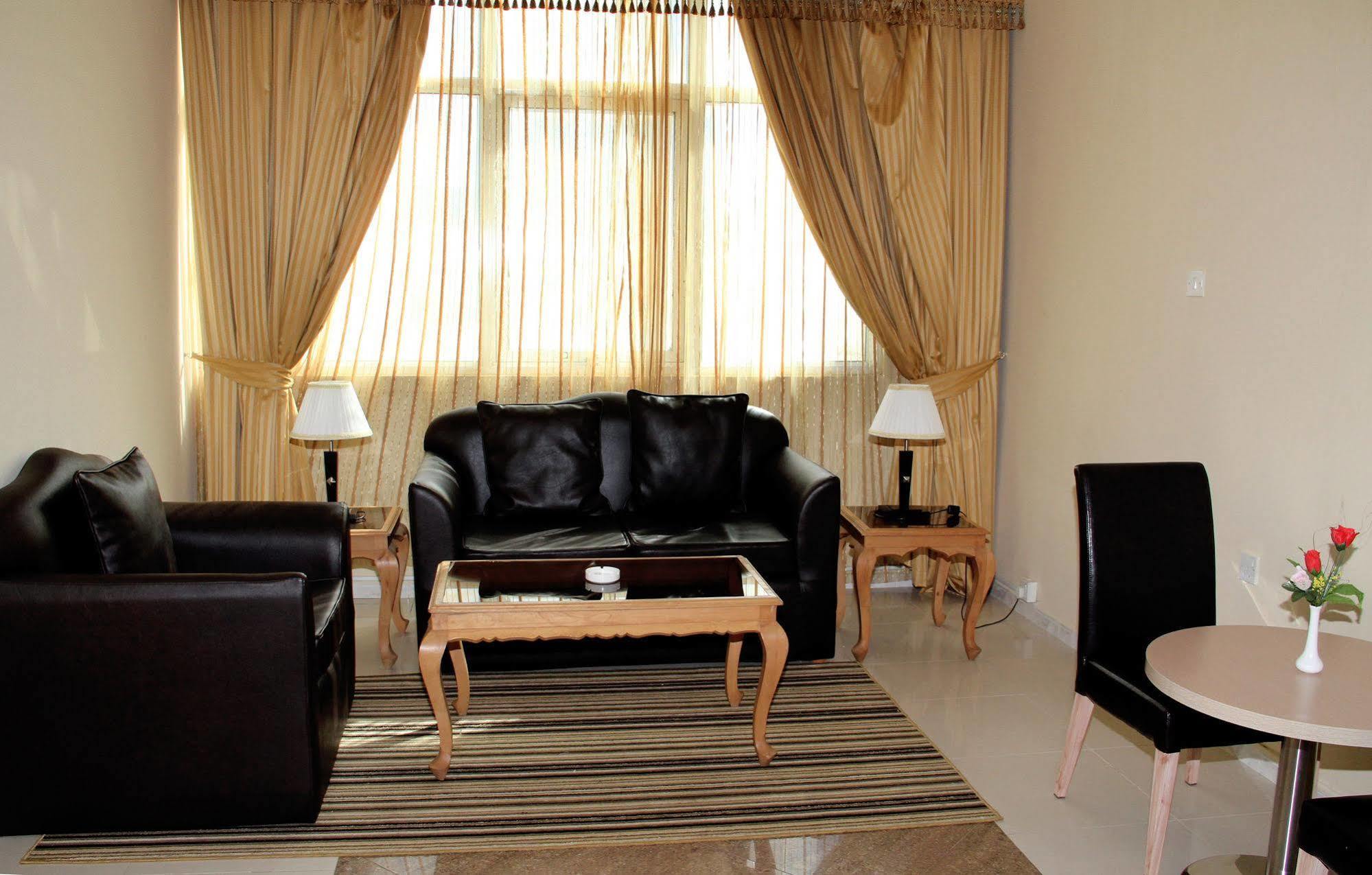 Royal Hotel Apartment Kalba Exteriör bild